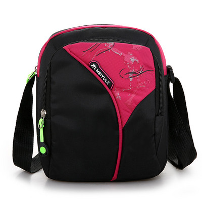 Ανδρική τσάντα με μακριά λαβή και μπροστινή τσέπη