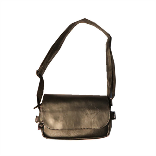 Geanta barbateasca din piele cu maner lung pentru umar