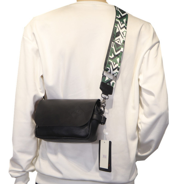 Uue mudeliga meeste nahast kott värvilise pika sangaga