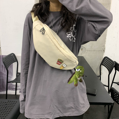 Alkalmi férfi textil táska cipzárral és 3D elemmel