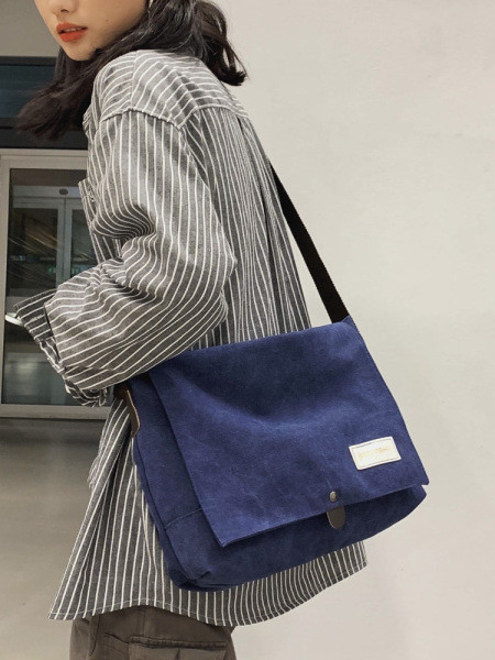 Alkalmi textil válltáska - férfiak és nők számára egyaránt