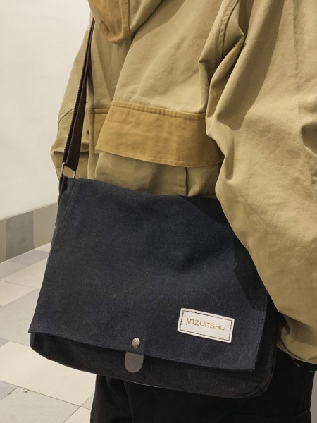 Alkalmi textil válltáska - férfiak és nők számára egyaránt