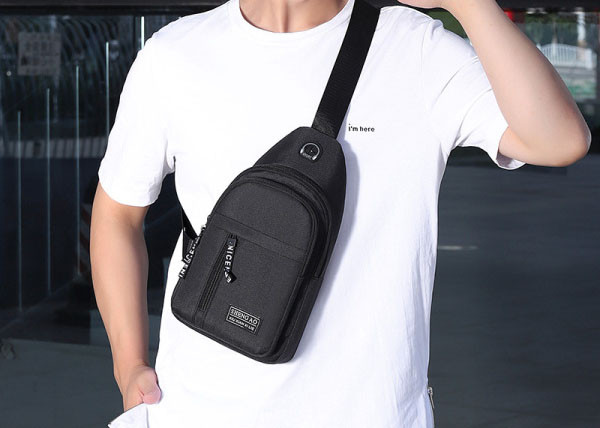 Embleemi ja tõmblukuga meeste igapäevakott