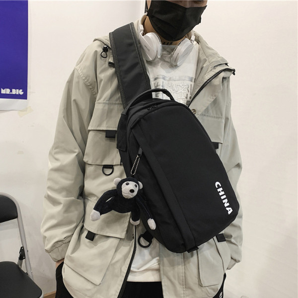 Mindennapi férfi textil válltáska