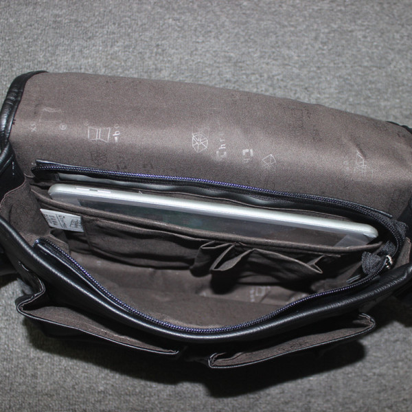 Meeste nahkkott pannalde ja pika sangaga