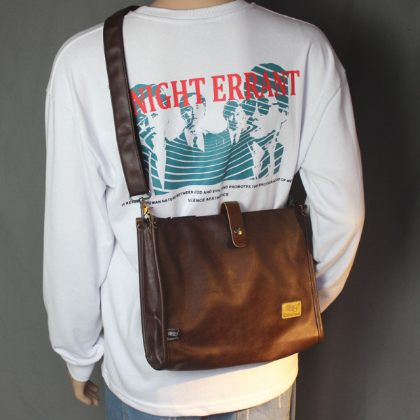 Meeste vabaaja pika sangaga nahast kott