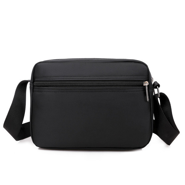 Meeste igapäevane esitaskutega kott