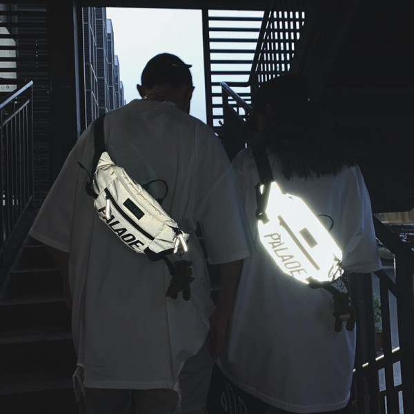 Meeste lukuga tekstiilist kott