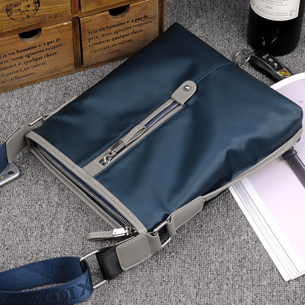 Válltáska cipzárral