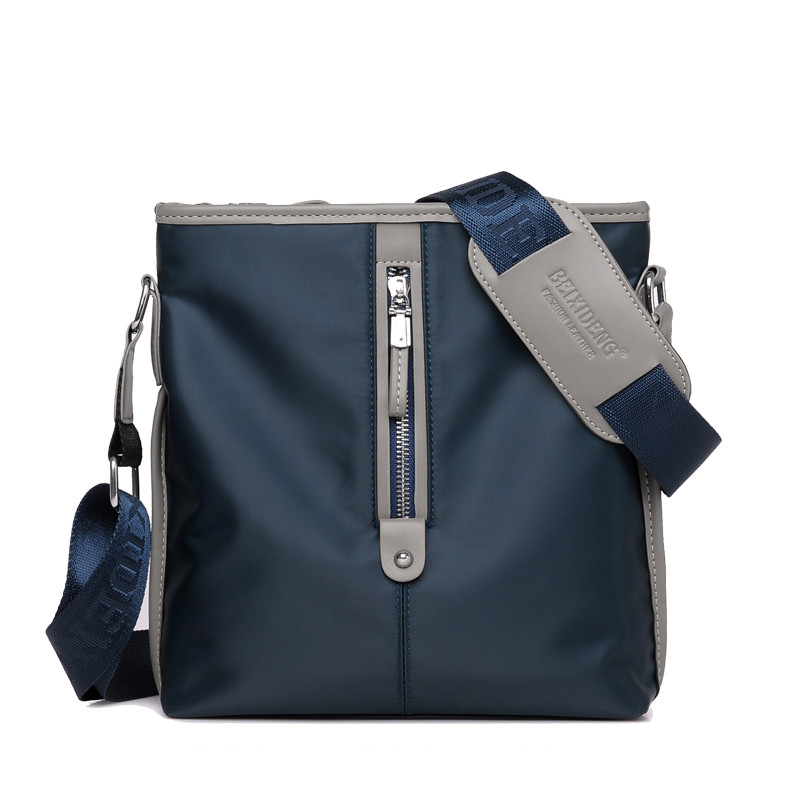 Válltáska cipzárral