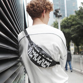 Férfi táska állítható fogantyúval, fekete-fehér színben