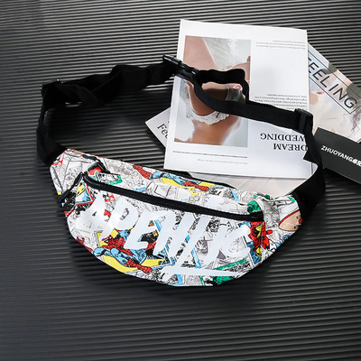 Férfi táska egy fogantyúval és felirattal