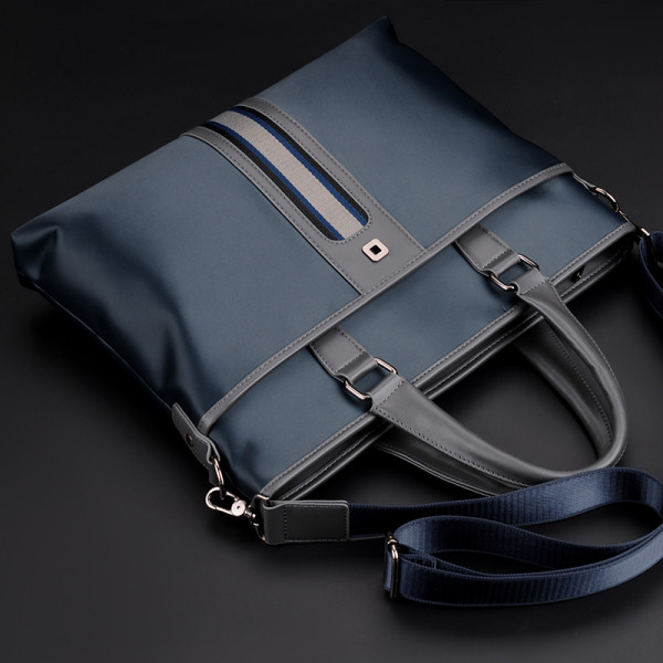Férfi táska cipzárral - laptophoz is alkalmas
