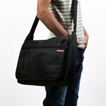 Мъжка чанта с преден джоб-подходяща за лаптоп