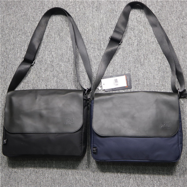 Καθημερινή ανδρική τσάντα με μακριά λαβή για τον ώμο