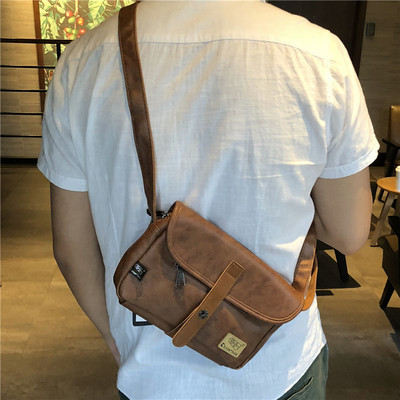 Új modell férfi bőrtáska csattal