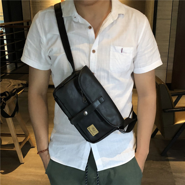 Új modell férfi bőrtáska csattal