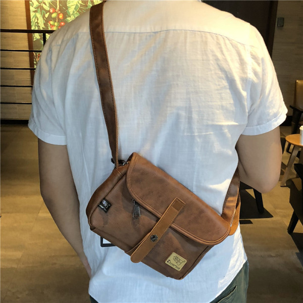 Új modell férfi bőrtáska csattal