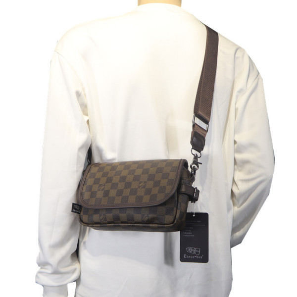 Új modell, korszerű férfi táska