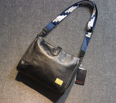 Мъжка кожена чанта с дълга дръжка