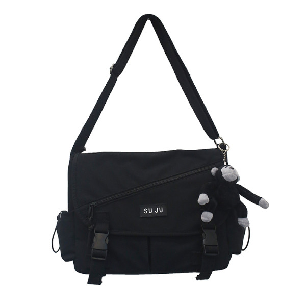 Mindennapi férfi táska csatokkal