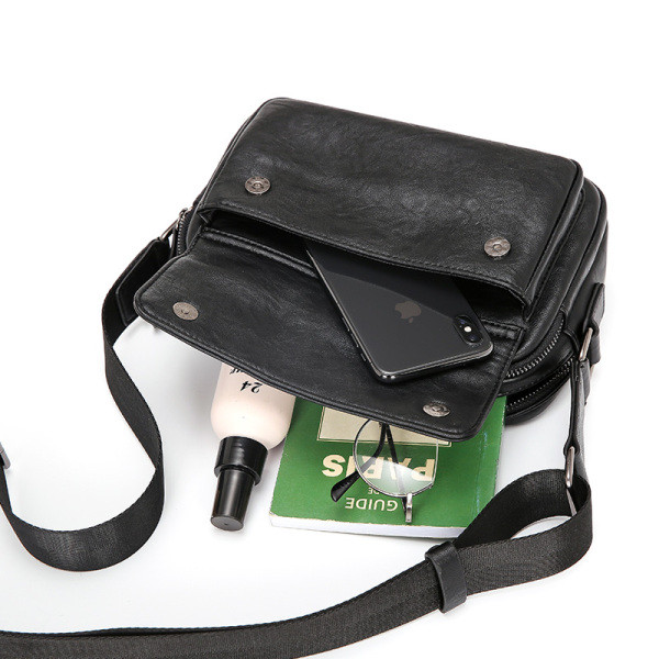 Moodne väike nahast õlakott