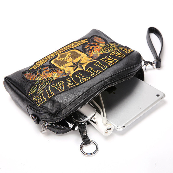 Modern férfi bőrtáska hímzéssel