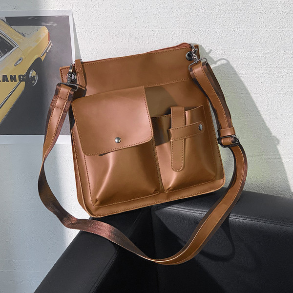 Meeste nahast kott esitaskutega