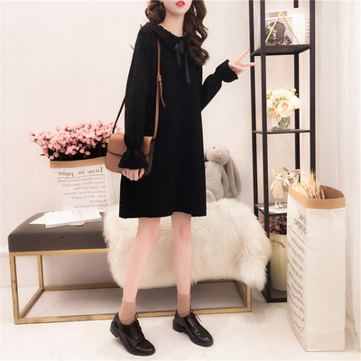 Modern ruha terhes nők számára - széles modell