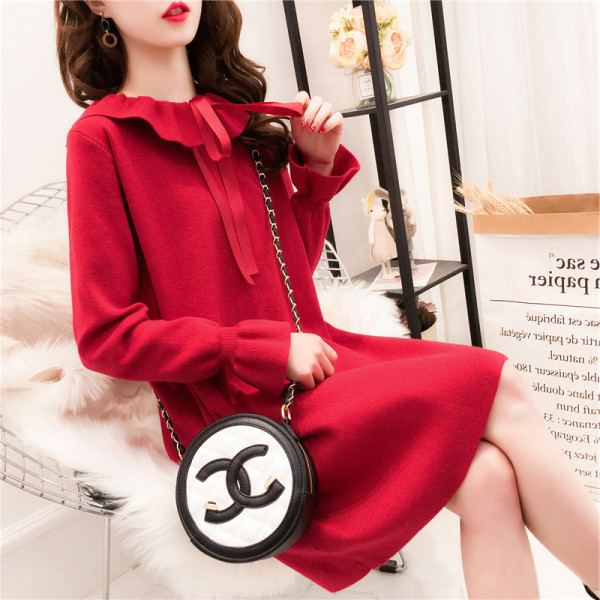 Modern ruha terhes nők számára - széles modell