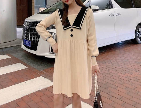 Õhukesest kudumisest naiste plisseeritud kleit rasedatele