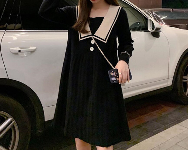 Õhukesest kudumisest naiste plisseeritud kleit rasedatele