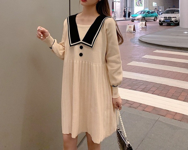 Õhukesest kudumisest naiste plisseeritud kleit rasedatele