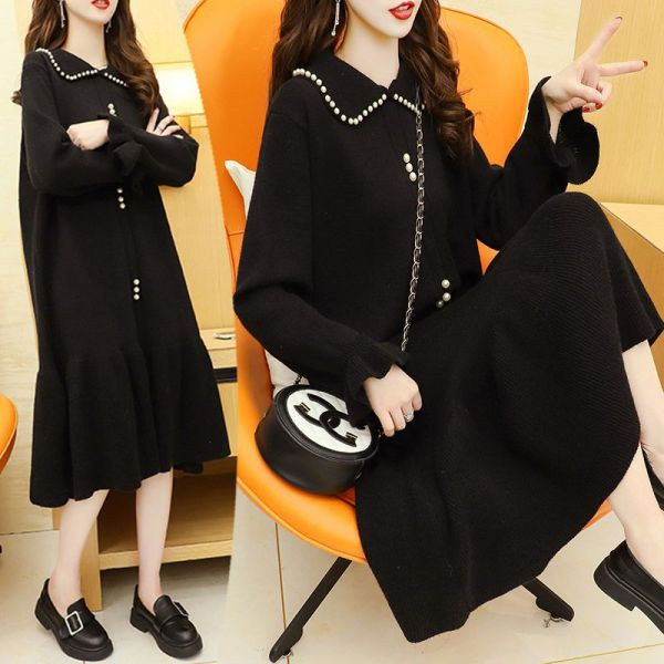 Aktuális gombos ruha terhes nőknek