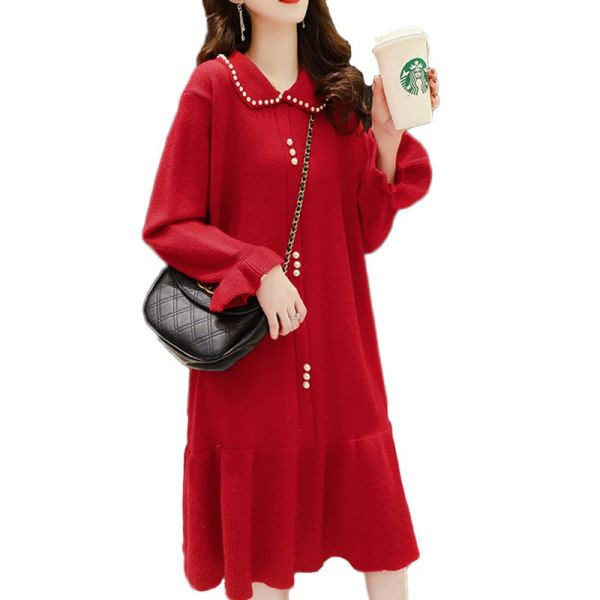 Aktuális gombos ruha terhes nőknek