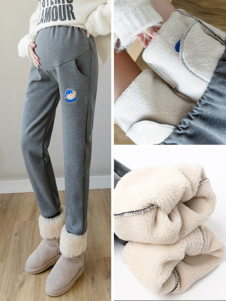 Női széles nadrág mintával és zsebekkel