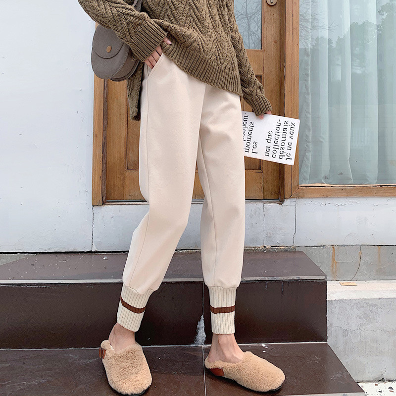 Αθλητικό παντελόνι για έγκυες γυναίκες με ελαστικό στους αστραγάλους