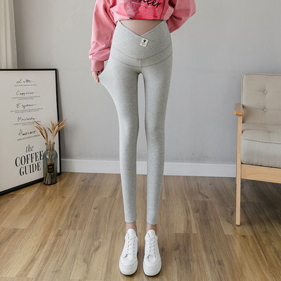 Kõrge vöökohaga päevakiil rasedatele naistele