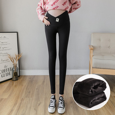 Kõrge vöökohaga päevakiil rasedatele naistele