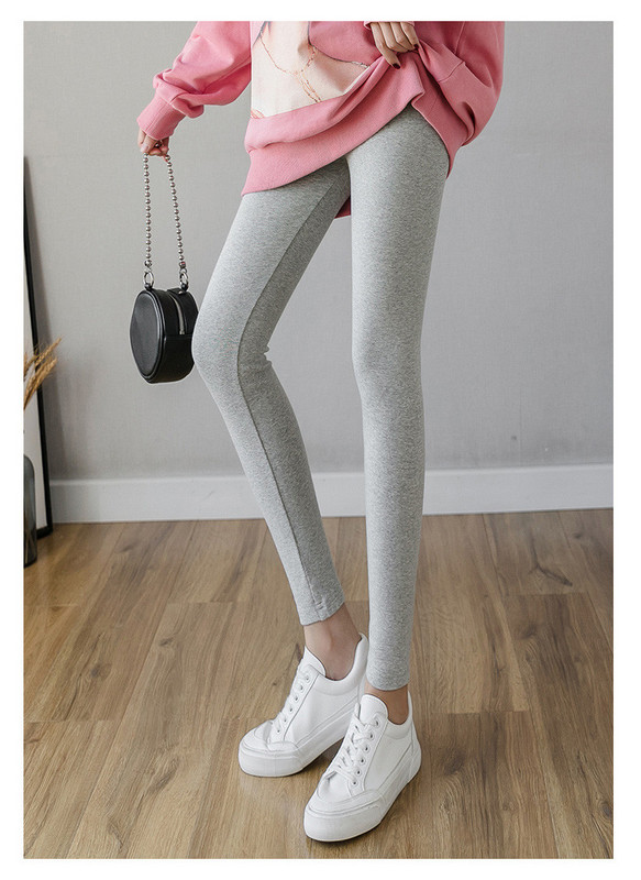 Kõrge vöökohaga päevakiil rasedatele naistele