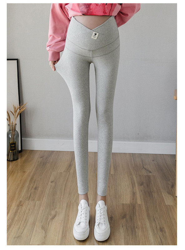 Kõrge vöökohaga päevakiil rasedatele naistele