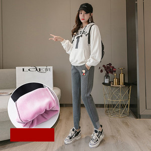 Sport és szabadidő nadrág zsebekkel terhes nők számára