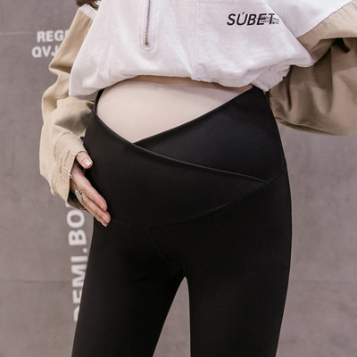 Női mindennapi leggings - egy tiszta modell, amely alkalmas terhes nők számára