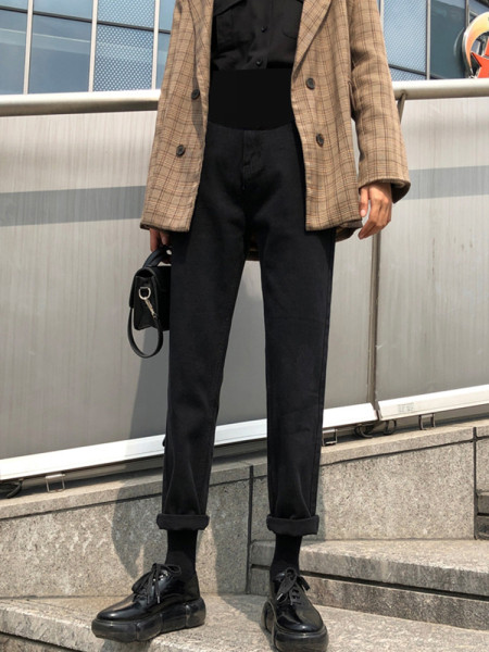 Μοντέρνο τζιν για έγκυες γυναίκες με ελαστική ζώνη