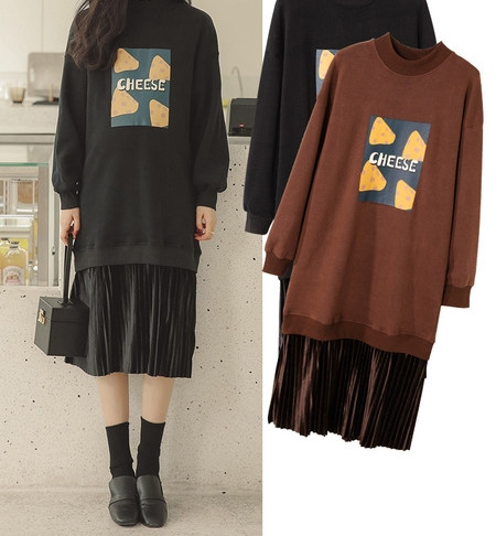 Alkalmi női ruha ovális nyakkivágással és mintával