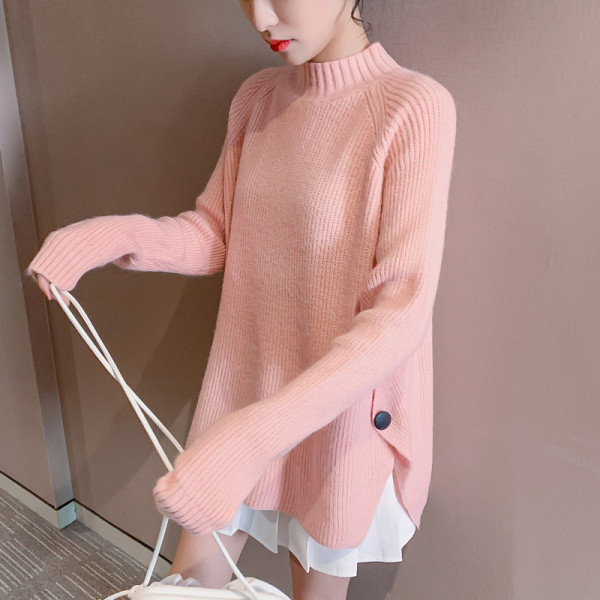 Kötött pulóver terhes nők számára ovális nyakkivágással