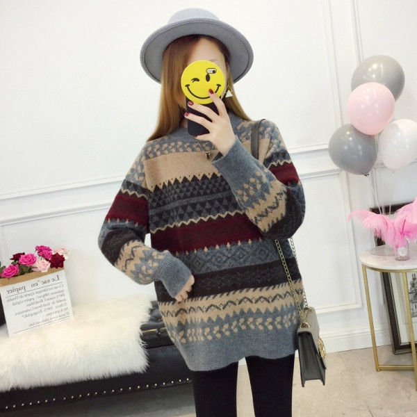 Дамска плетена туника подходяща за бременни 