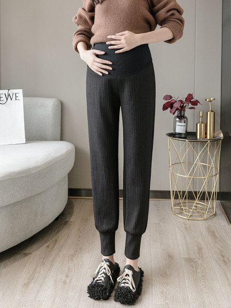 Pantaloni toamna-iarna pentru gravide model gratuit