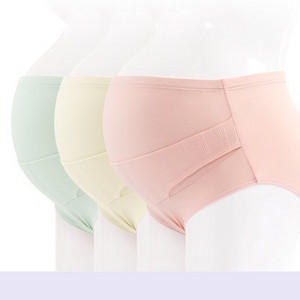 Naiste bikiinid kolme- või neljaosalises komplektis rasedatele