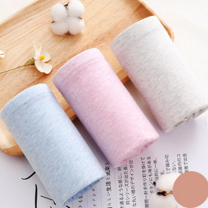 Naiste bikiinid kolme- või neljaosalises komplektis rasedatele